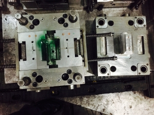 防塵罩外殼模具，防塵罩外殼塑膠模具制造，防塵罩外殼生產廠家F-31245